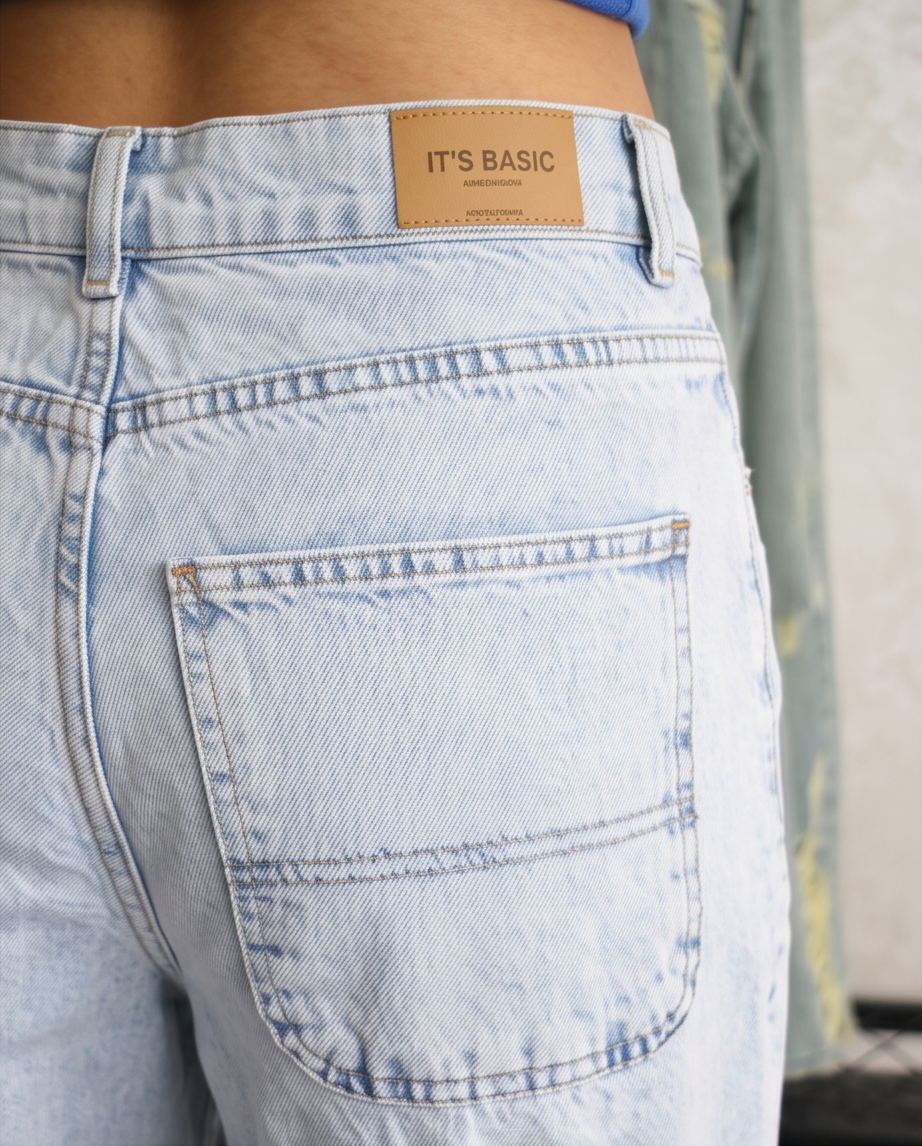 Jean large déchiré taille haute