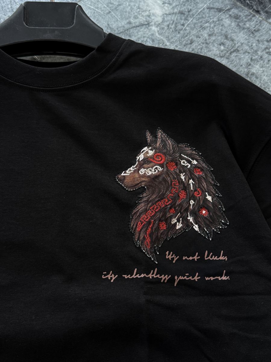 Bannana // The wolf