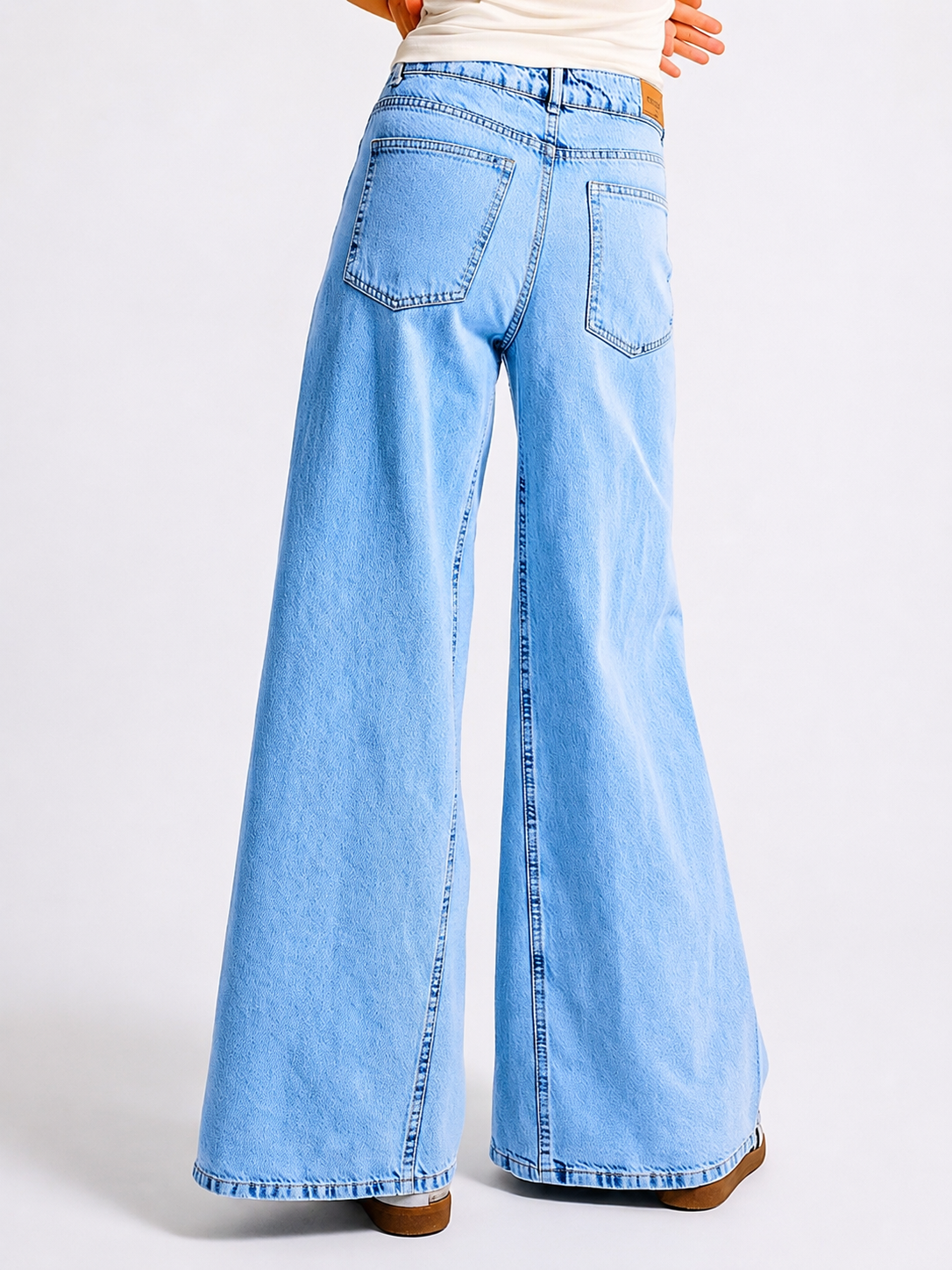 Jean large déchiré taille haute