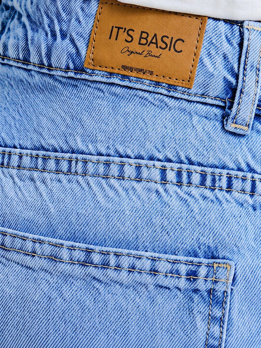 Jean large déchiré taille haute